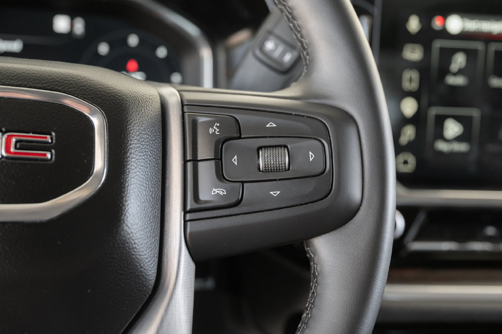 Used 2026 GMC Sierra 1500 SLT RWD image 27