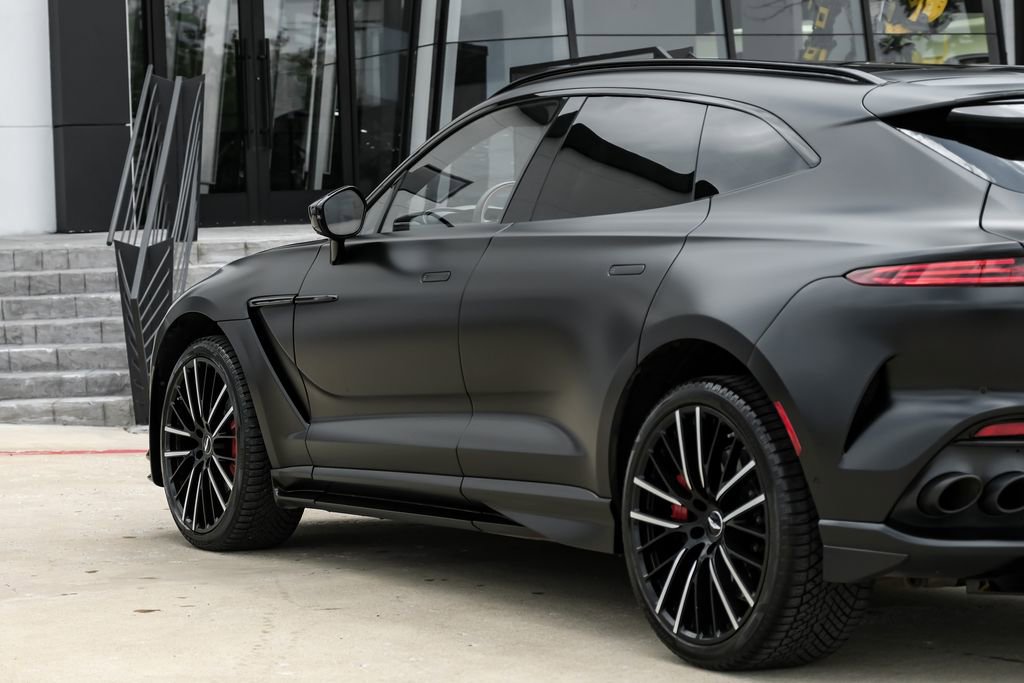 Used 2023 Aston Martin DBX 707 image 9