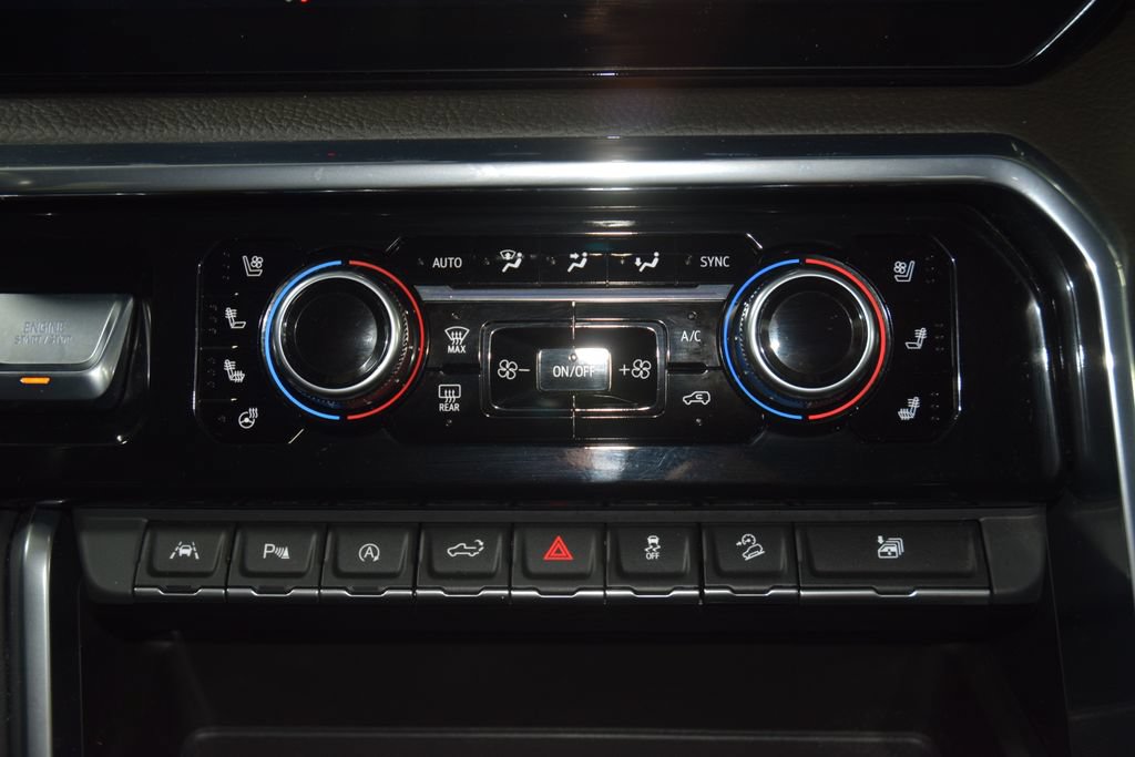 Used 2024 GMC Sierra 1500 Denali AWD/4WD image 35