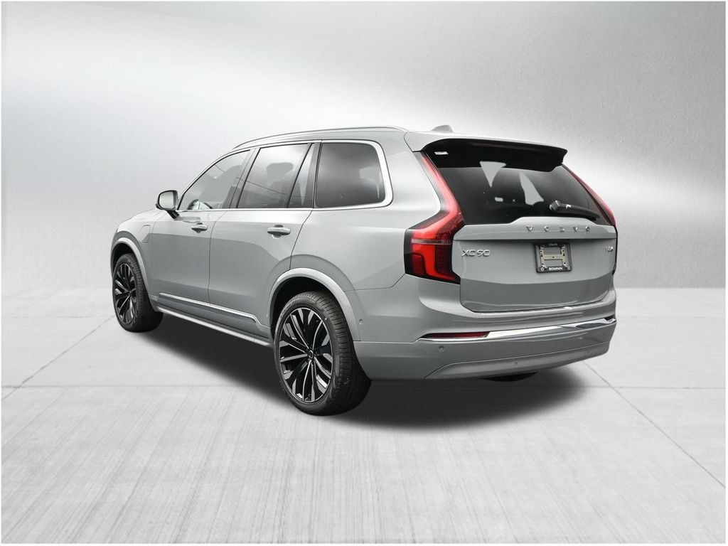 New 2026 Volvo XC90 T8 Plus w/ Protection Package Premier AWD/4WD image 3