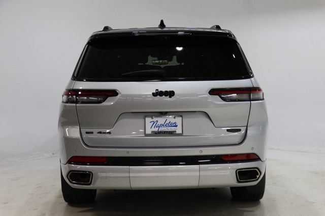 Used 2023 Jeep Grand Cherokee L Summit w/ Advanced Protech Group IV AWD/4WD image 6