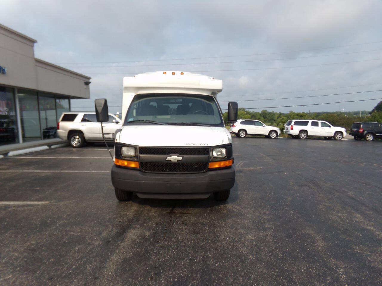 Used 2012 Chevrolet Express 3500 w/ School Bus Package RWD image 4