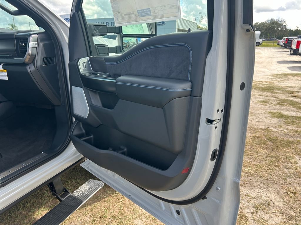 New 2026 Ford F250 Platinum image 19