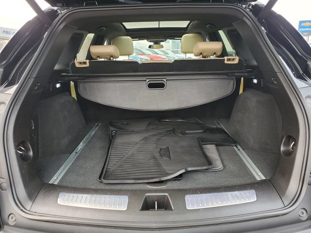 Certified 2018 Cadillac XT5 Luxury w/ Driver Awareness Package AWD/4WD image 12