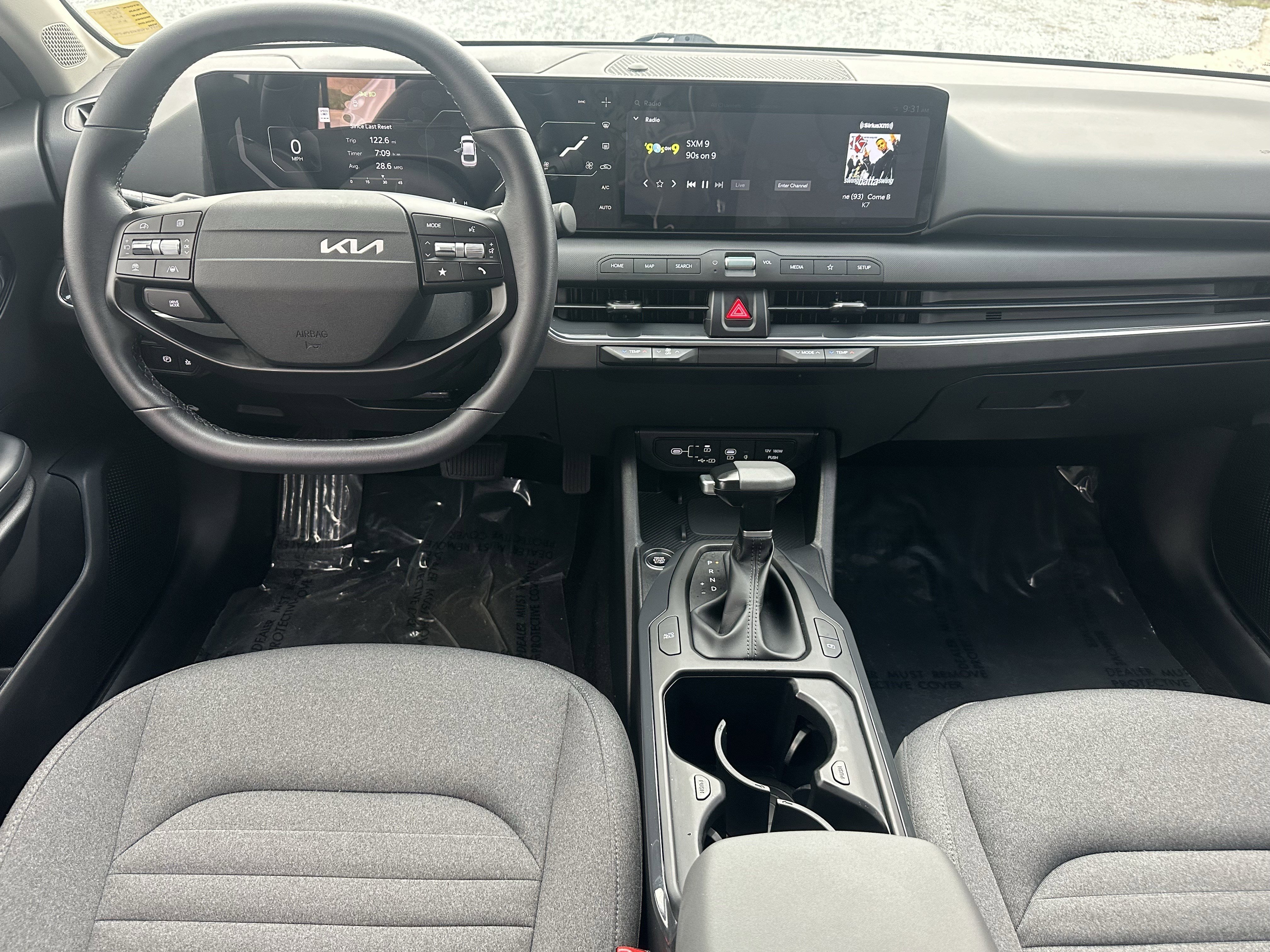 Used 2025 Kia K4 EX image 23