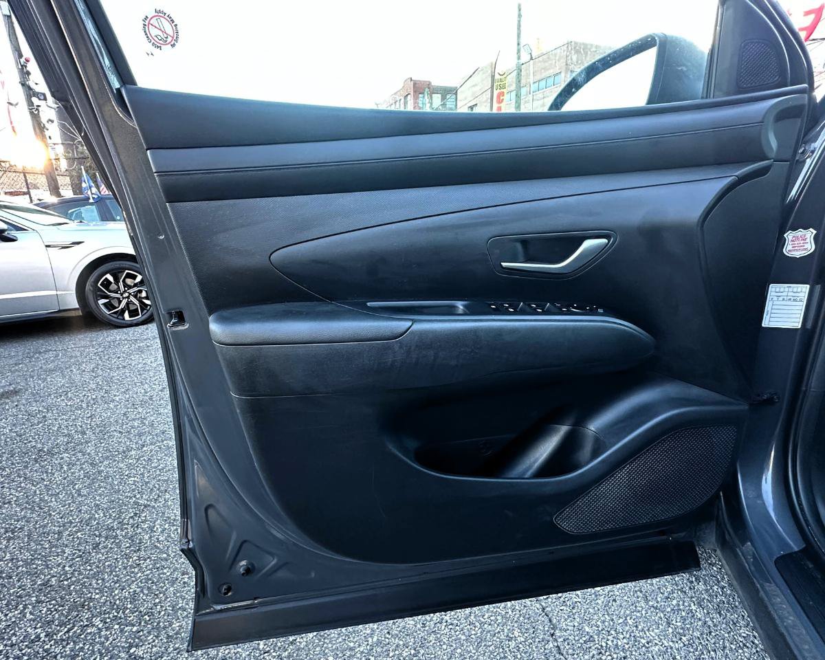 Used 2025 Hyundai Tucson SEL FWD image 18