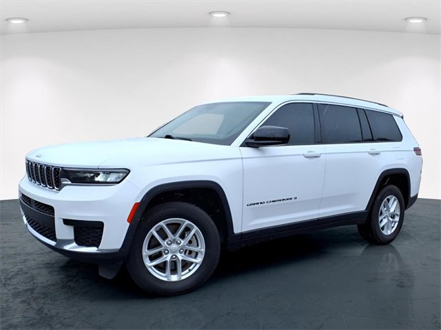 Used 2023 Jeep Grand Cherokee L Laredo image 2