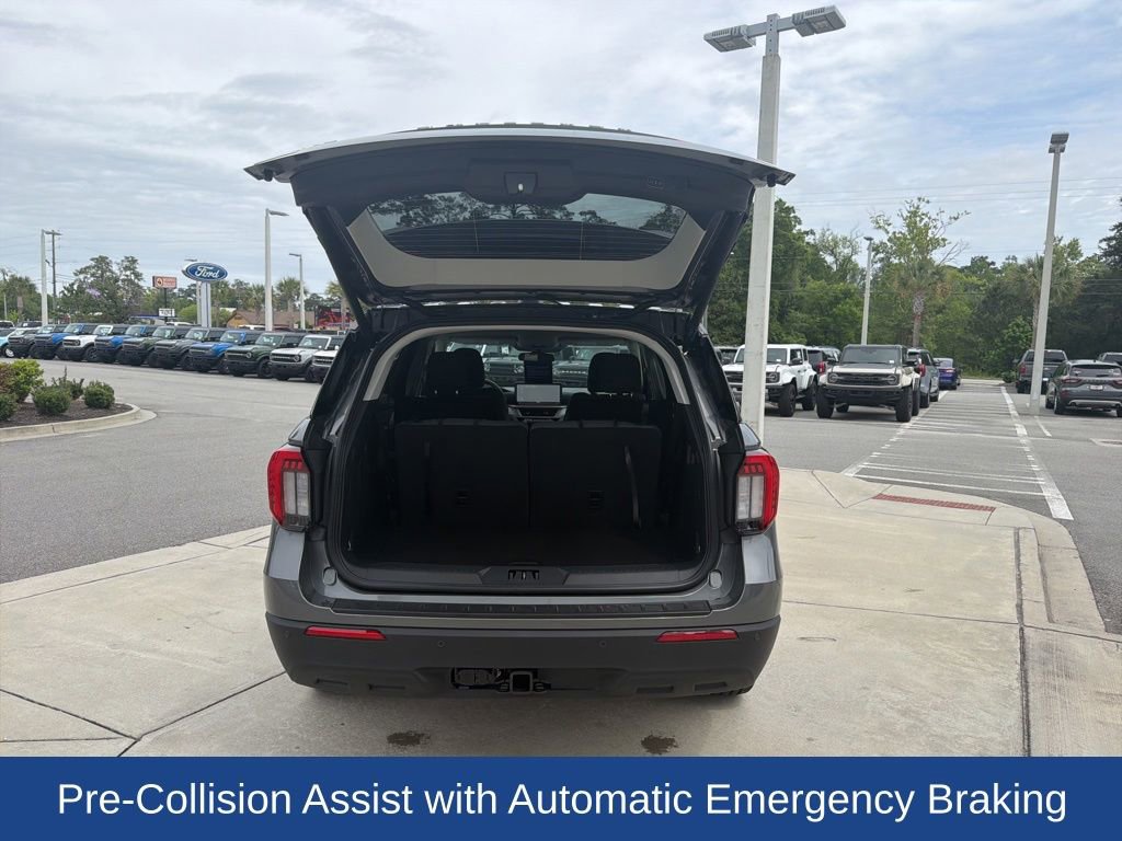 Certified 2026 Ford Explorer Active image 9