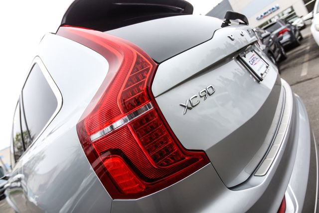 Used 2018 Volvo XC90 T6 Momentum w/ Convenience Package image 40
