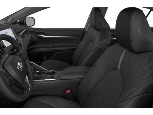 Used 2022 Toyota Camry XSE FWD image 9