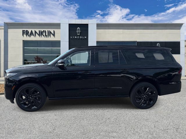New 2027 Lincoln Navigator L Reserve w/ Jet Appearance Package AWD/4WD image 4