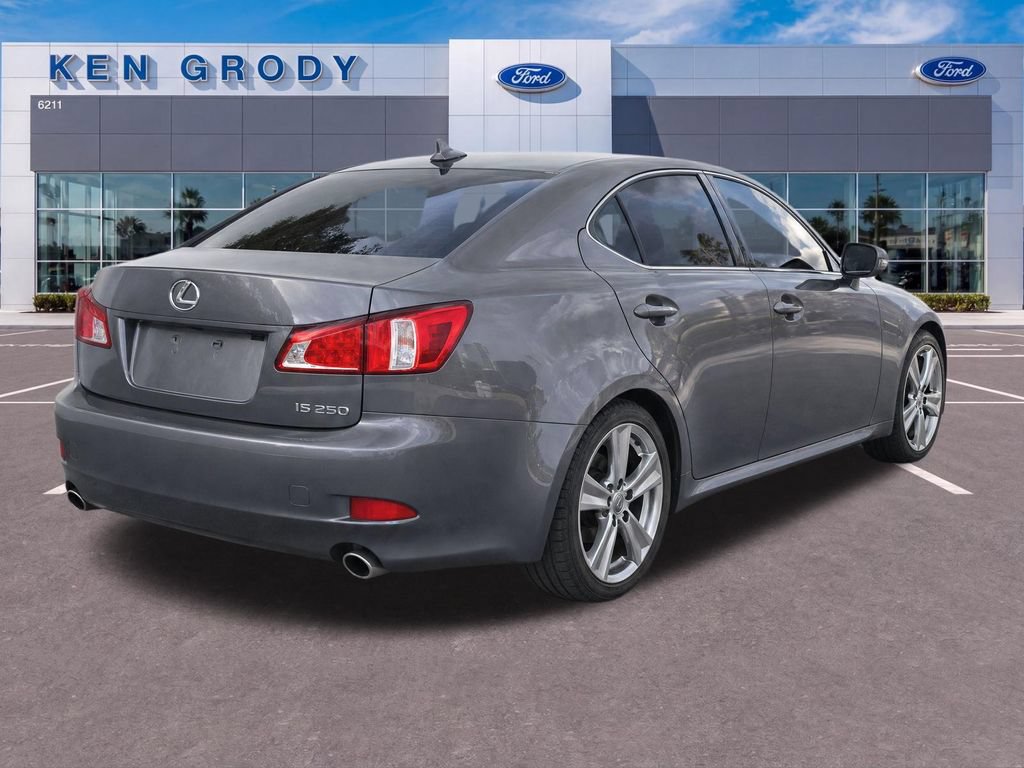 Used 2012 Lexus IS 250 w/ Premium Pkg Value Edition RWD image 4