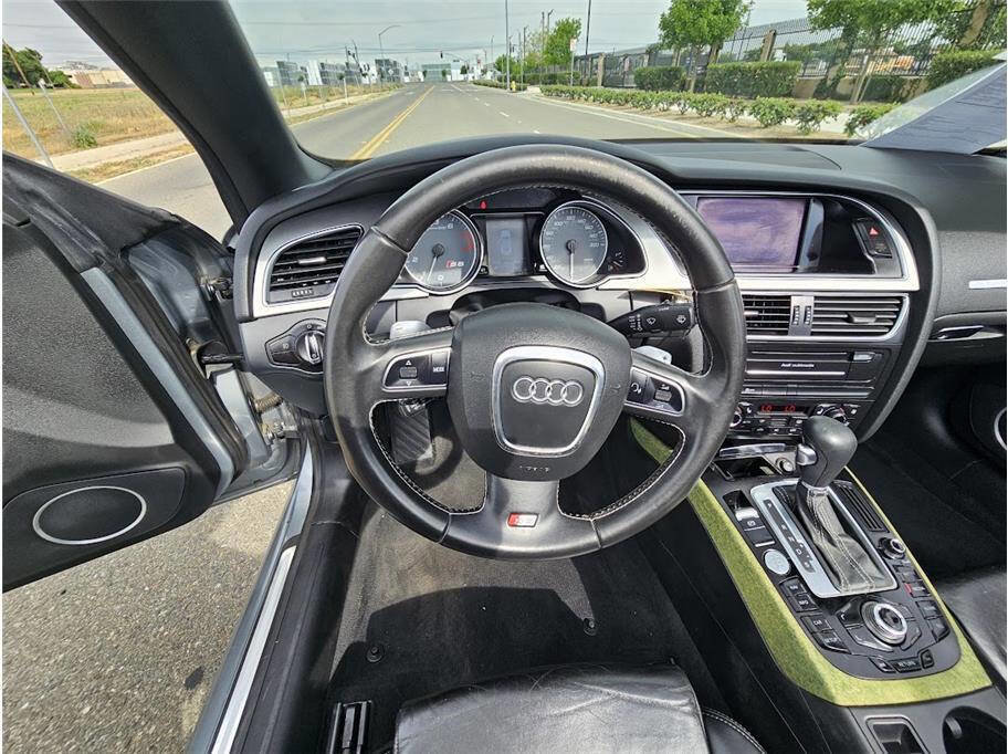 Used 2011 Audi S5 Prestige image 29