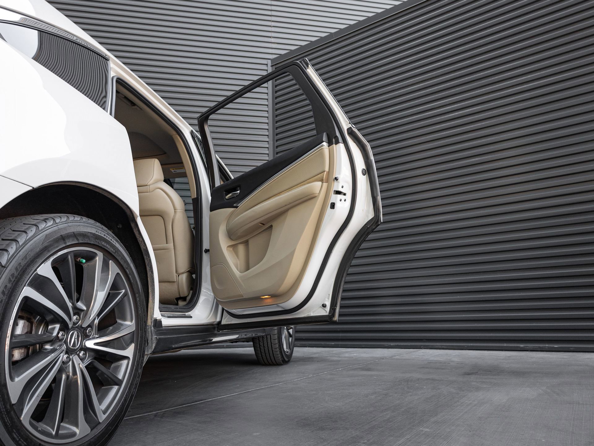 Used 2020 Acura MDX SH-AWD w/ Technology Package image 33