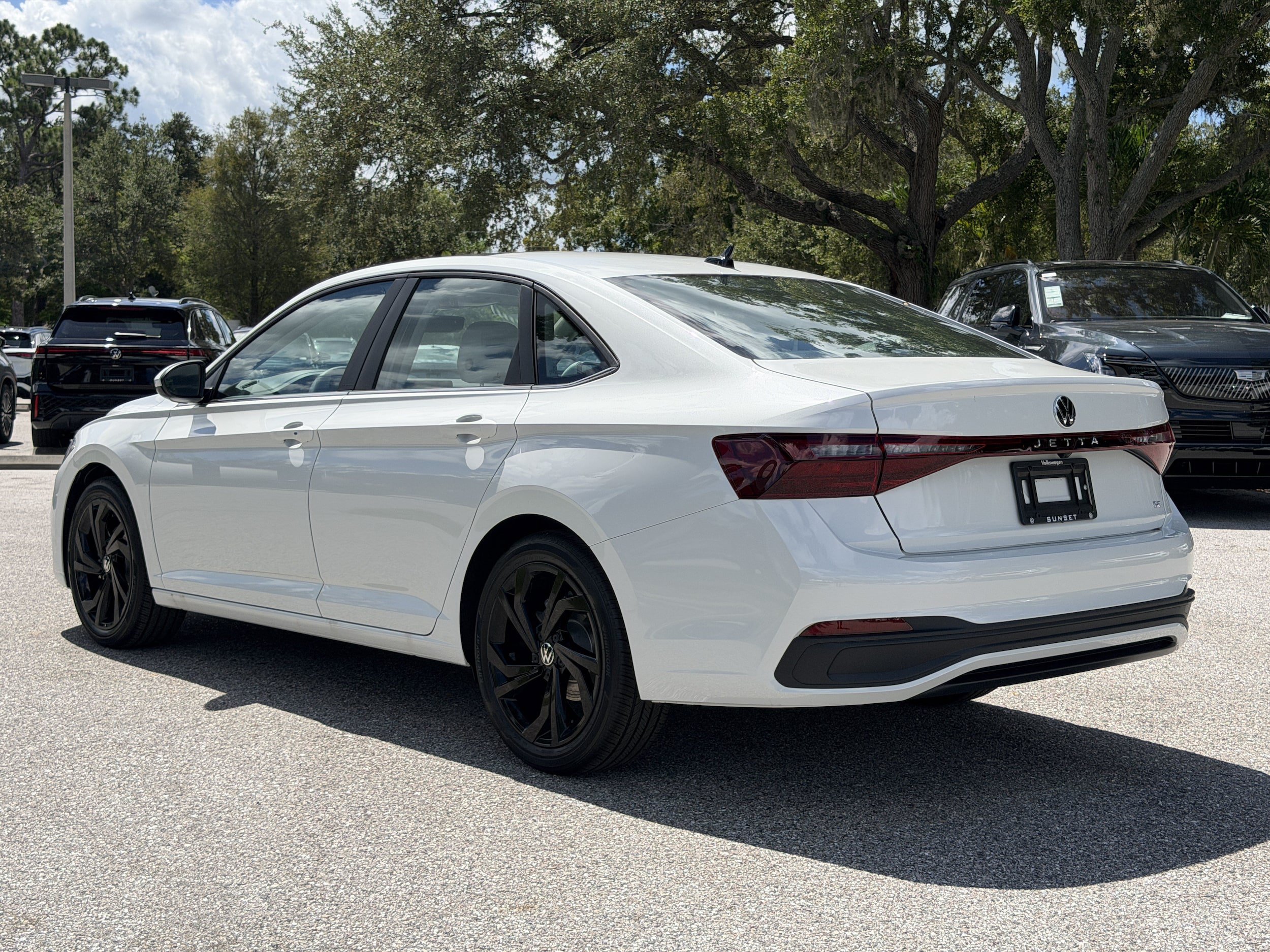 New 2027 Volkswagen Jetta SE FWD image 5