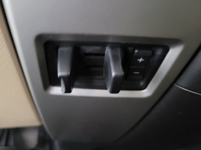 Used 2015 Ford F150 Lariat w/ Max Trailer Tow Package image 37