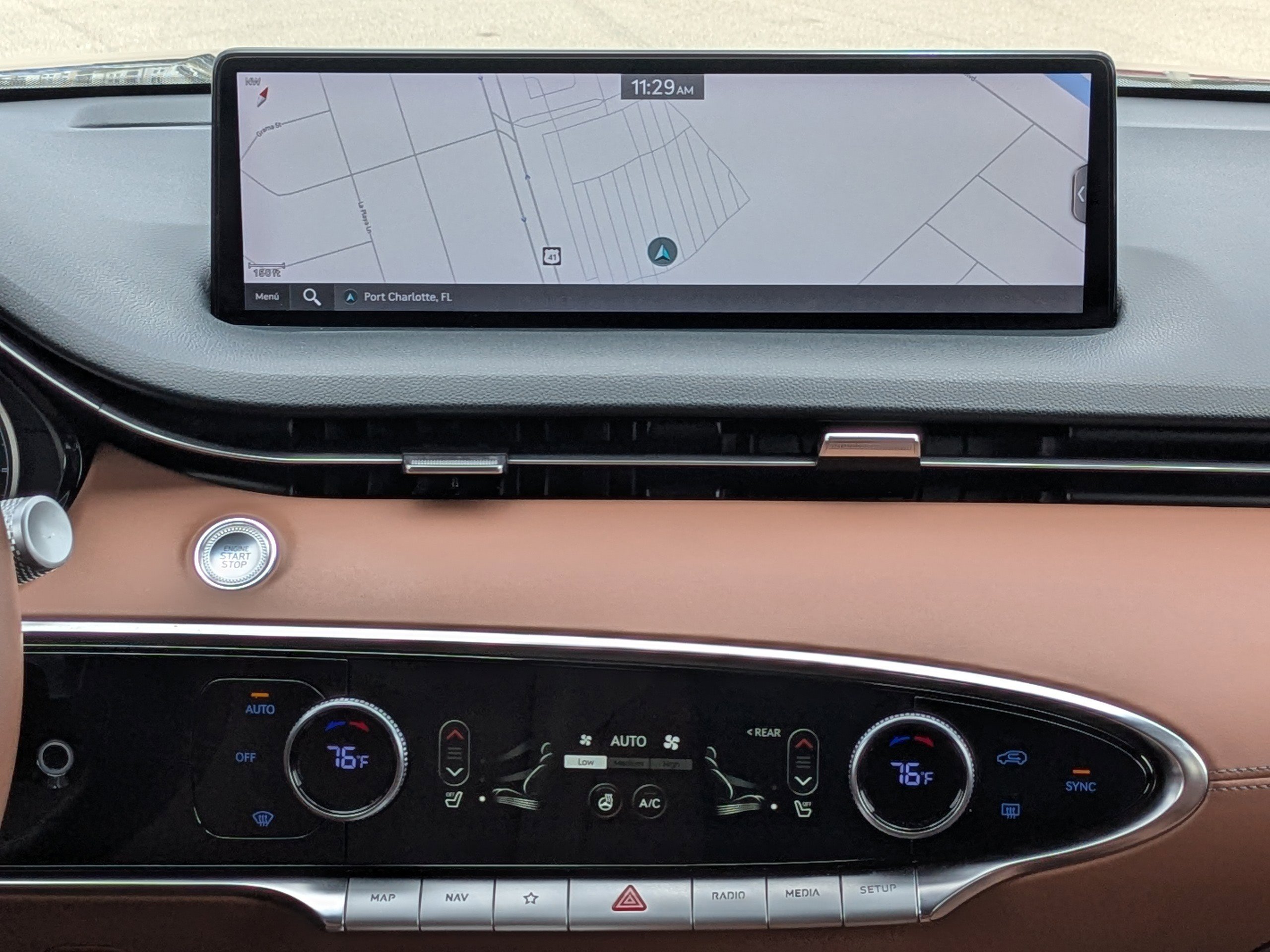 Used 2024 Genesis GV70 2.5T w/ Advanced Package image 22