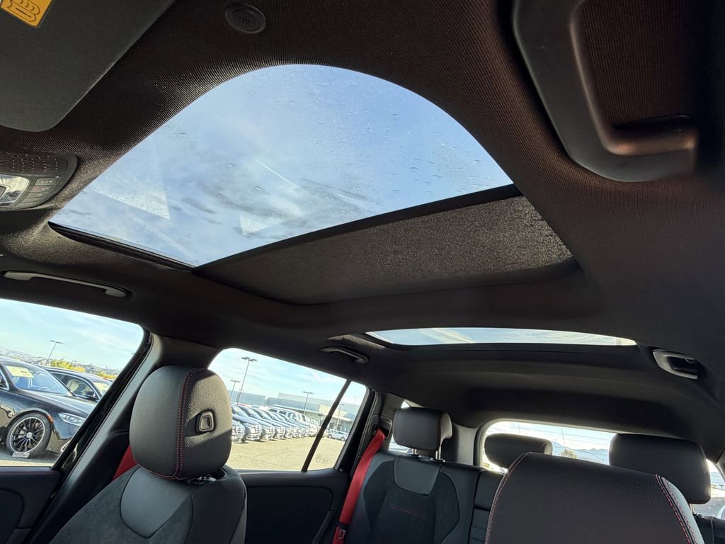 New 2026 Mercedes-Benz GLB 35 AMG 4MATIC image 20