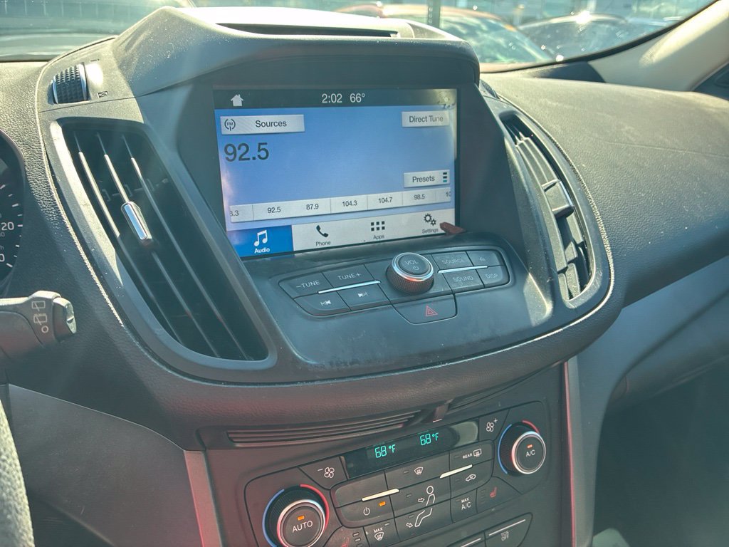 Used 2018 Ford Escape SE w/ SE Sync 3 Package AWD/4WD image 7