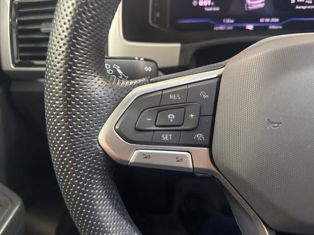 Certified 2022 Volkswagen Atlas Cross Sport SEL R-Line image 17