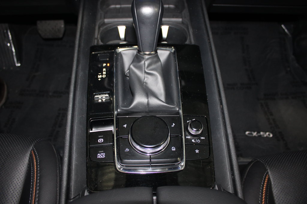 Used 2025 MAZDA CX-50 AWD 2.5 S w/ Premium Plus Pkg image 18