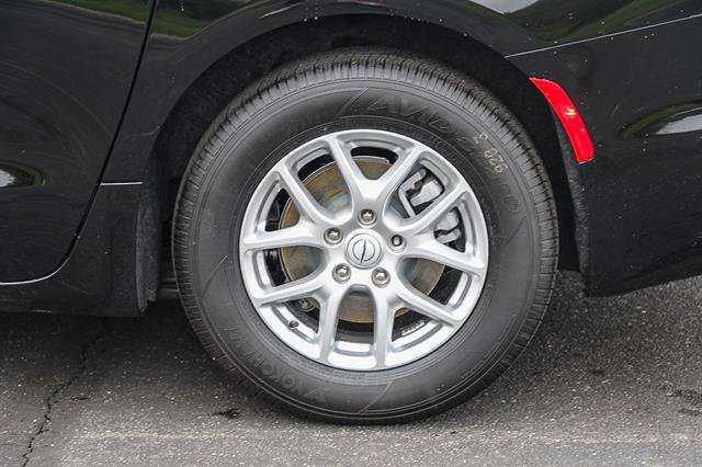 New 2026 Chrysler Voyager LX image 9