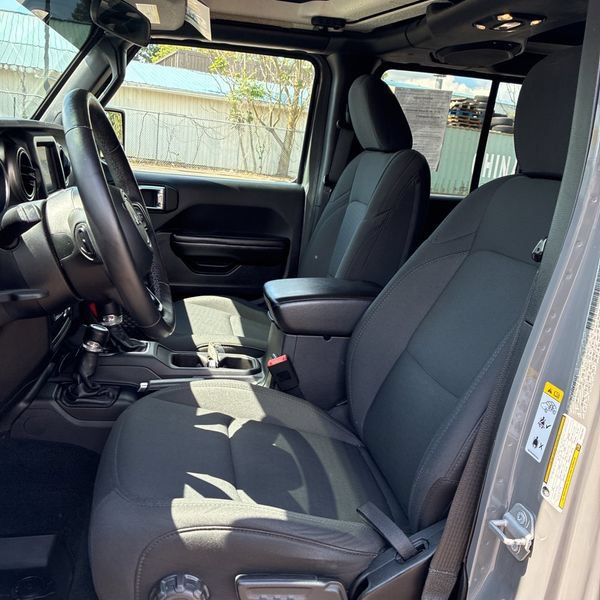 Used 2019 Jeep Wrangler Unlimited Sport S AWD/4WD image 3