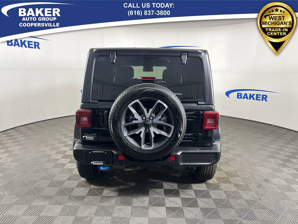 Used 2024 Jeep Wrangler Unlimited w/ Convenience Group image 8