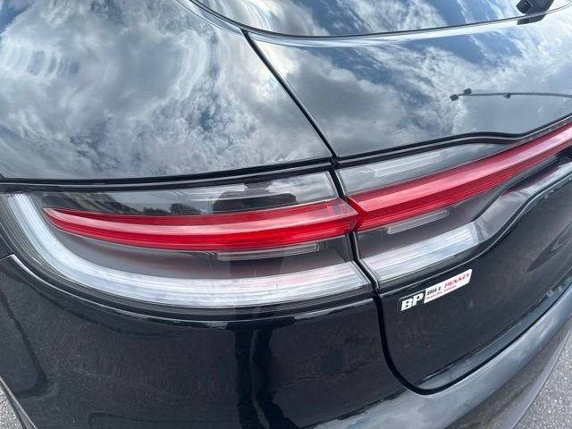 Used 2020 Porsche Macan AWD/4WD image 10