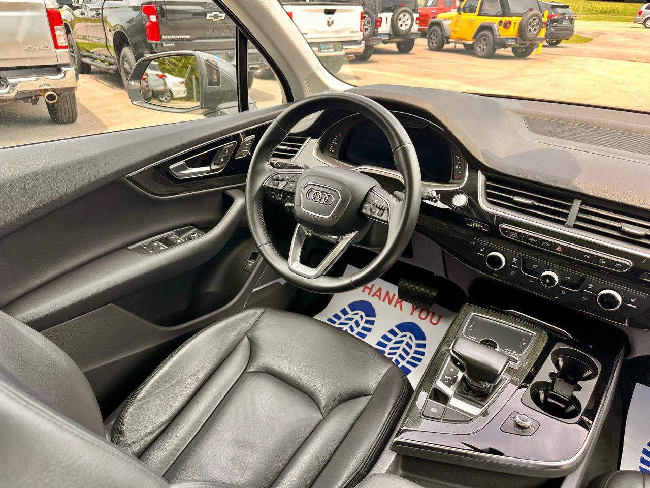 Used 2018 Audi Q7 3.0T Premium Plus w/ Premium Plus Package AWD/4WD image 24