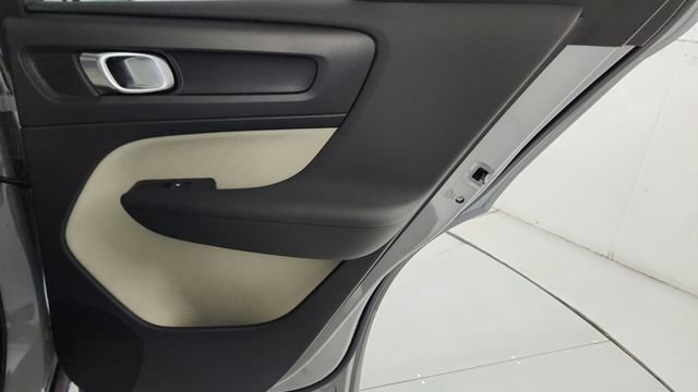 Certified 2026 Volvo XC40 B5 Plus w/ Protection Package Premier AWD/4WD image 46