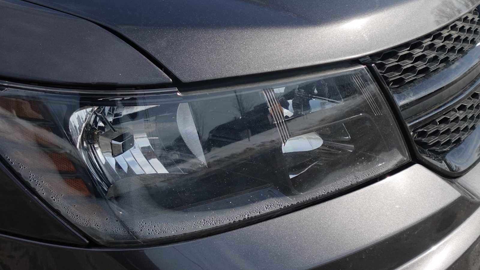 Used 2017 Dodge Journey SE w/ Flexible Seating Group image 13