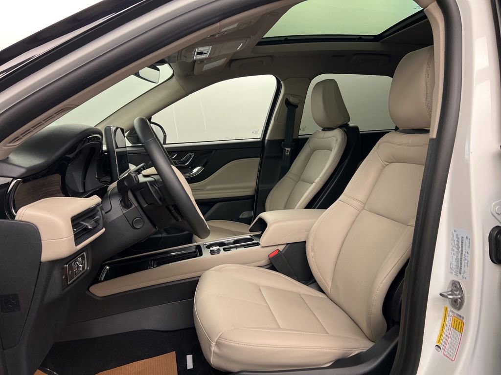 Used 2026 Lincoln Corsair Reserve AWD/4WD image 27