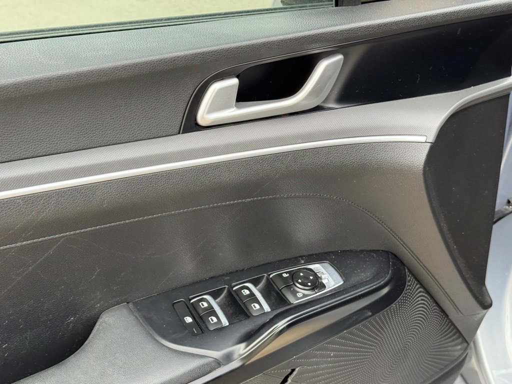 Used 2021 Kia K5 LXS image 12