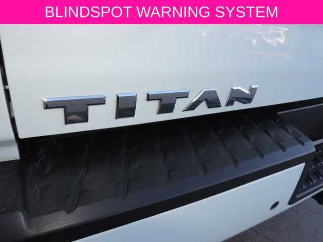 Used 2021 Nissan Titan SV w/ SV Convenience Package image 14
