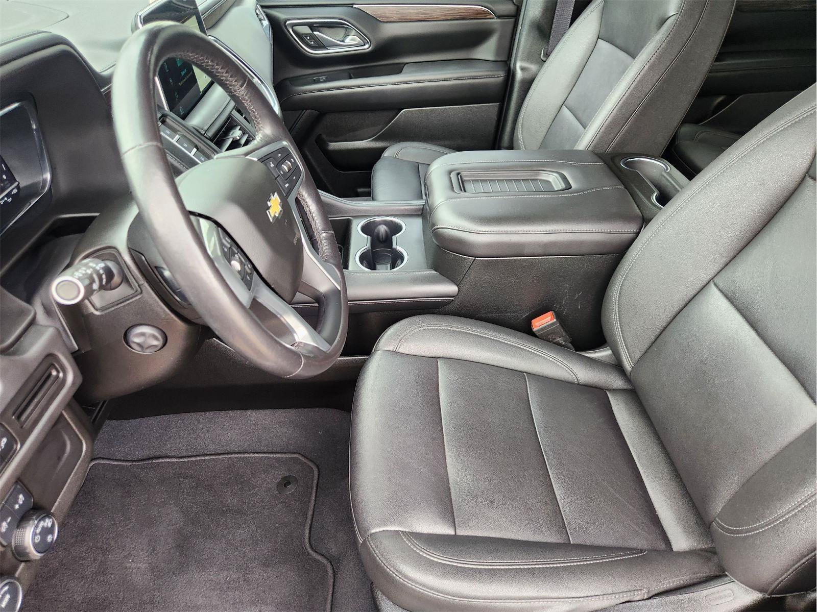 Used 2022 Chevrolet Tahoe LT w/ Luxury Package RWD image 13