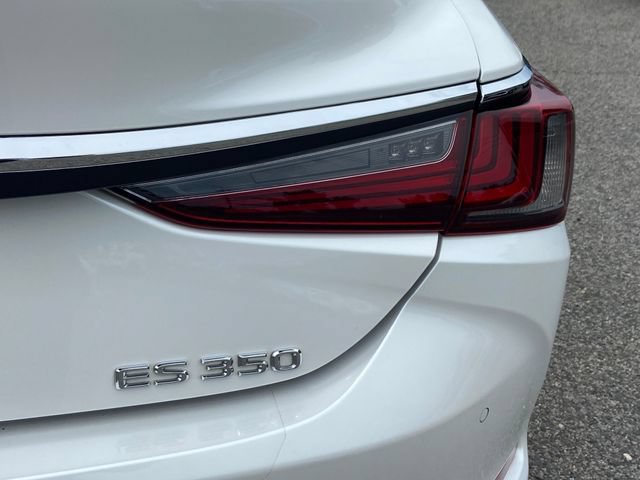 Certified 2021 Lexus ES 350 Ultra Luxury w/ Accessory Package 2 FWD image 31
