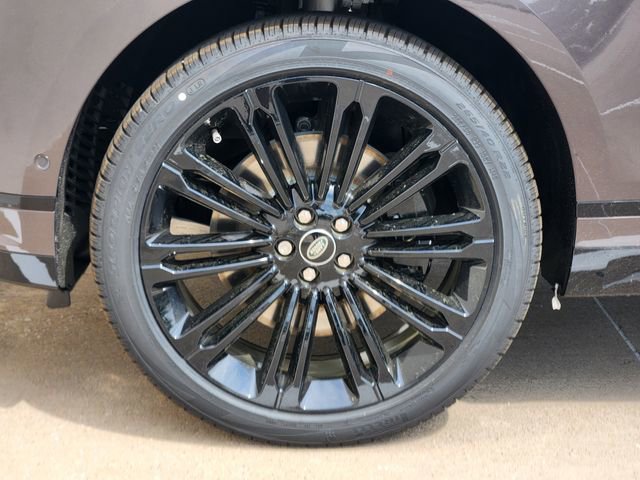 New 2026 Land Rover Range Rover Velar Dynamic SE image 7