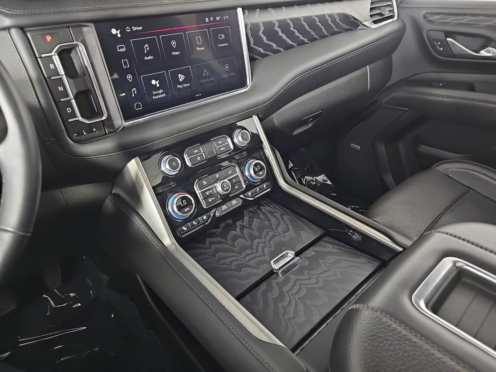 Used 2023 GMC Yukon XL Denali AWD/4WD image 24