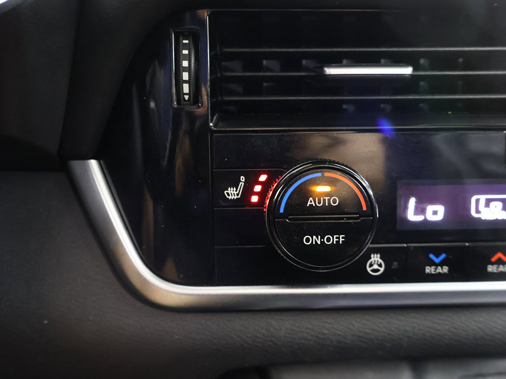 Used 2023 Nissan Rogue Platinum w/ Platinum Premium Package AWD/4WD image 53