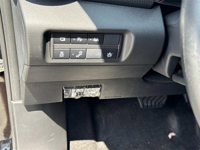 New 2025 Nissan Kicks Play S image 23