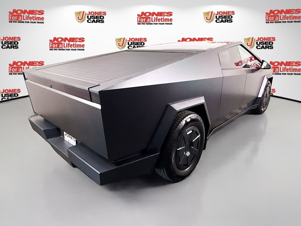 Used 2024 Tesla Cybertruck AWD Crew Cab image 15