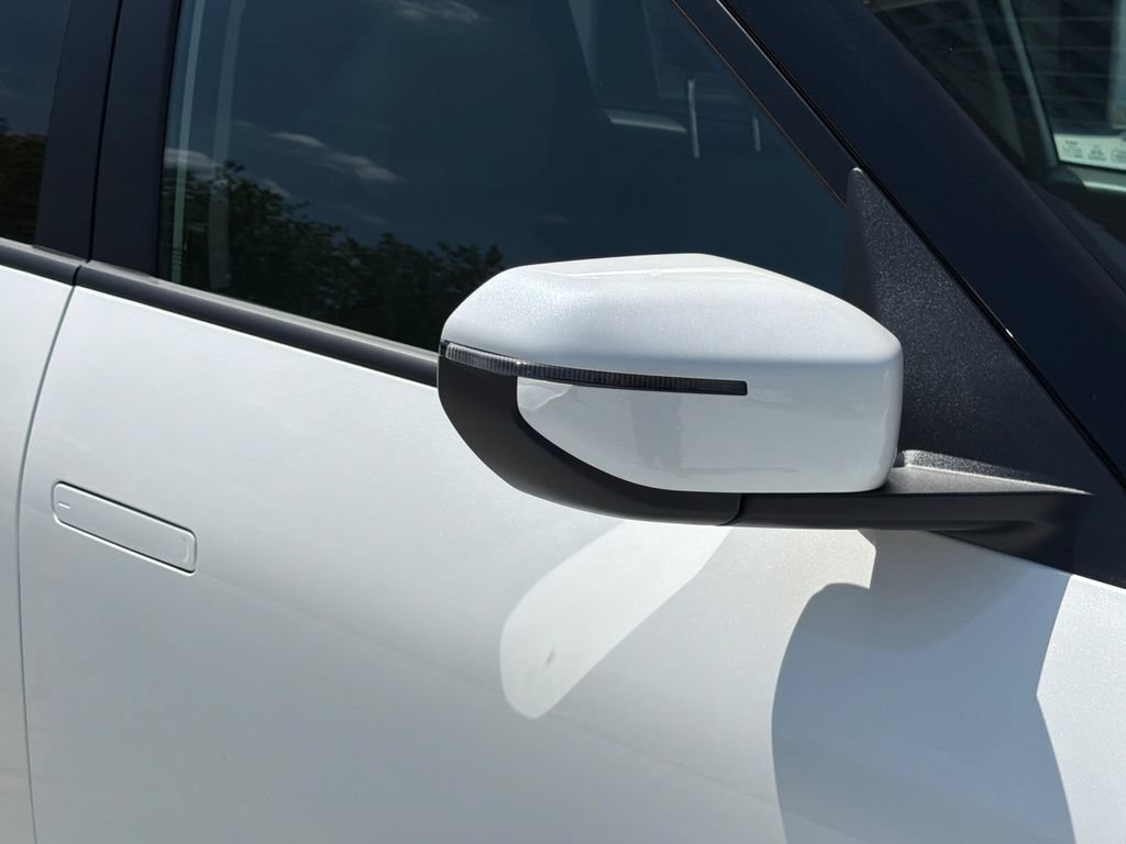 New 2027 Kia Seltos LX FWD image 8