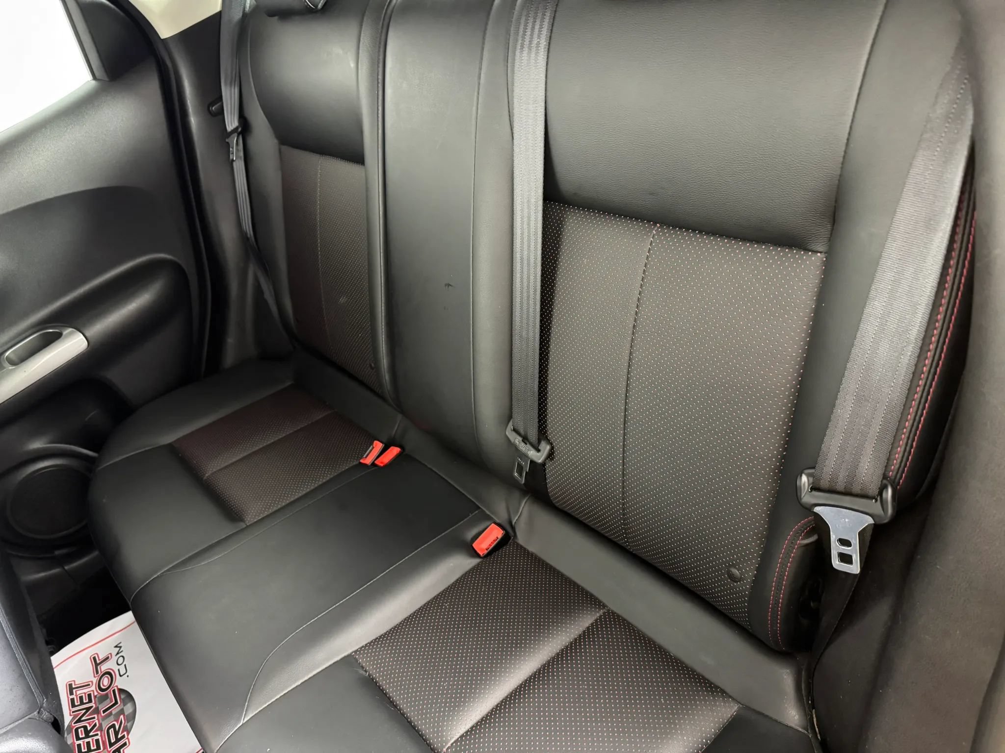 Used 2016 Nissan Juke SL FWD image 35