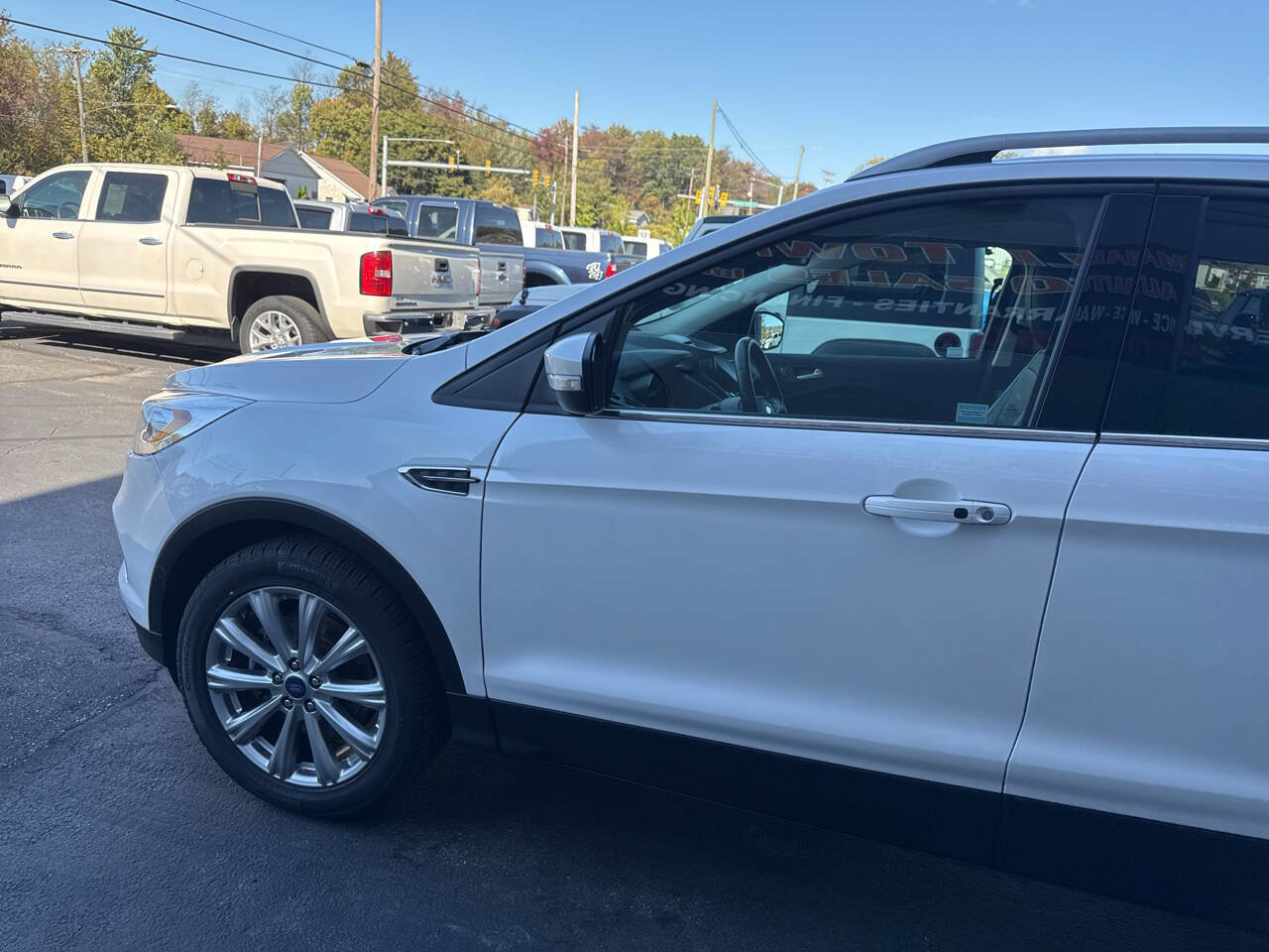 Used 2018 Ford Escape Titanium w/ Ford Safe & Smart Package image 5