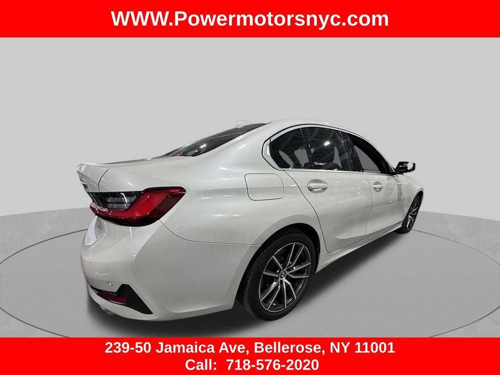 Used 2020 BMW 330i xDrive Sedan w/ Driving Assistance Package AWD/4WD image 3
