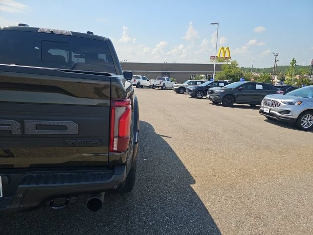 Used 2025 Ford F150 Raptor AWD/4WD image 7
