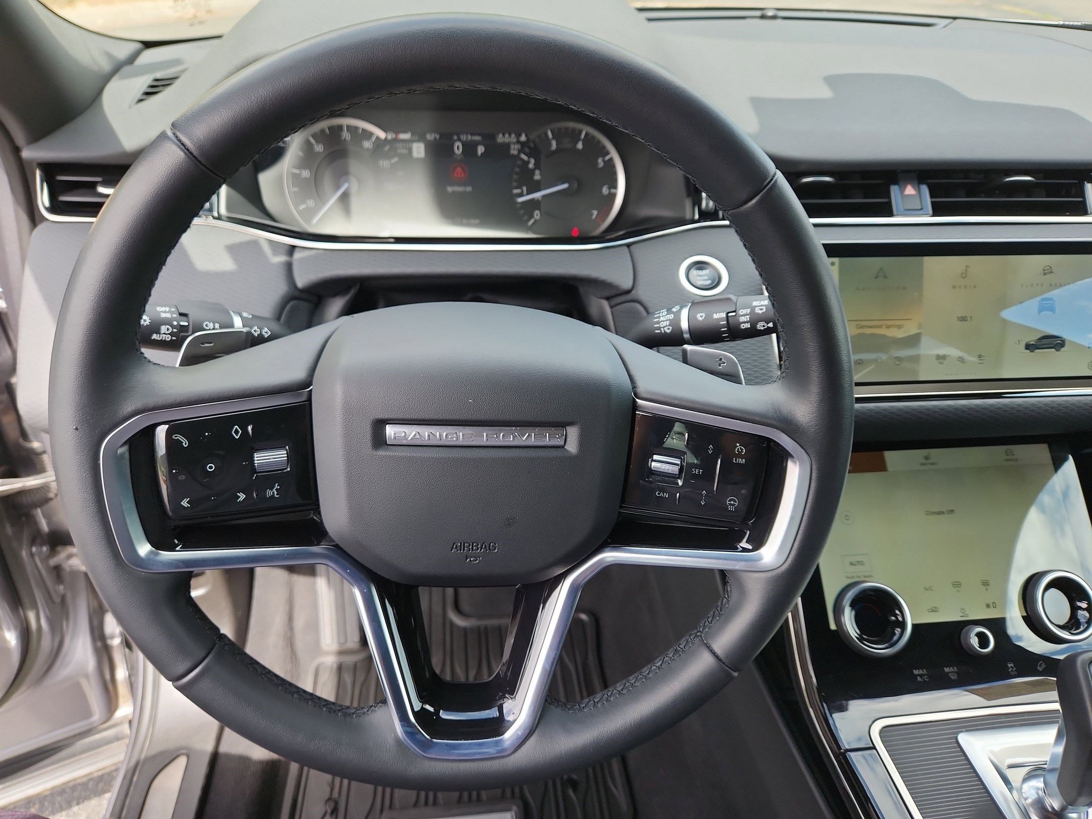 Certified 2023 Land Rover Range Rover Evoque R-Dynamic S AWD/4WD image 15