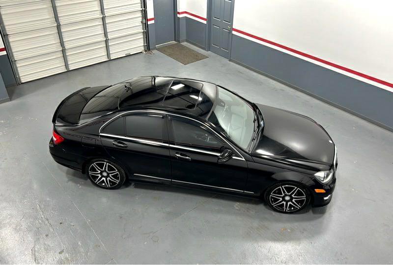 Used 2013 Mercedes-Benz C 250 Sedan image 23
