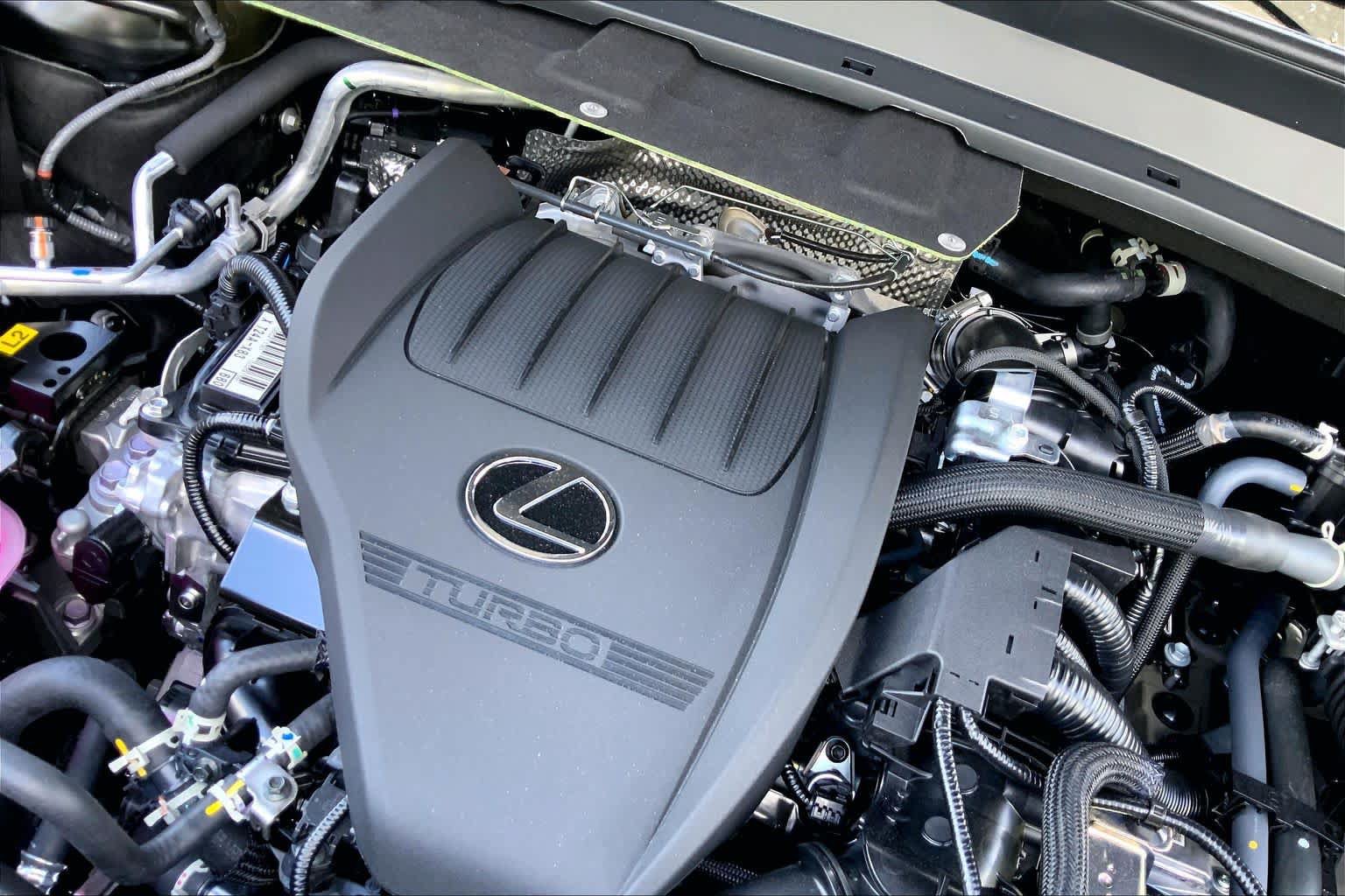 New 2026 Lexus TX 500h AWD image 17